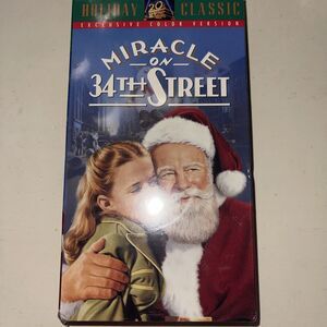 Miracle on 34th Street (VHS, 1993, Colorized) NEW Factory Sealed!